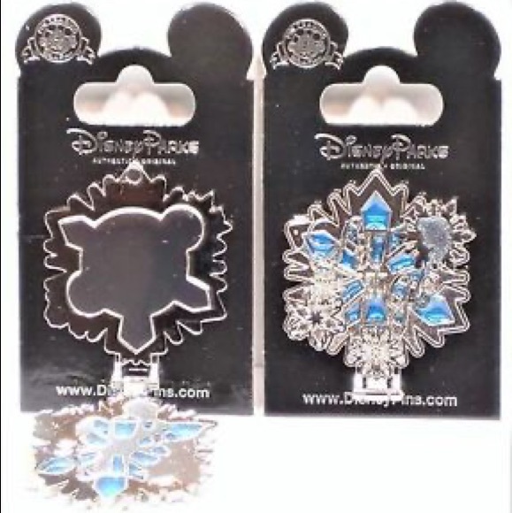 NEW✨ Disney Parks Frozen Hinged Mirror Locket Pin - Picture 2 of 2